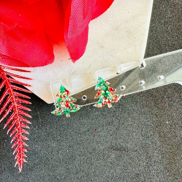 Little Christmas tree Earrings for a little Girl Stud Confetti earrings - Picture 4 of 5